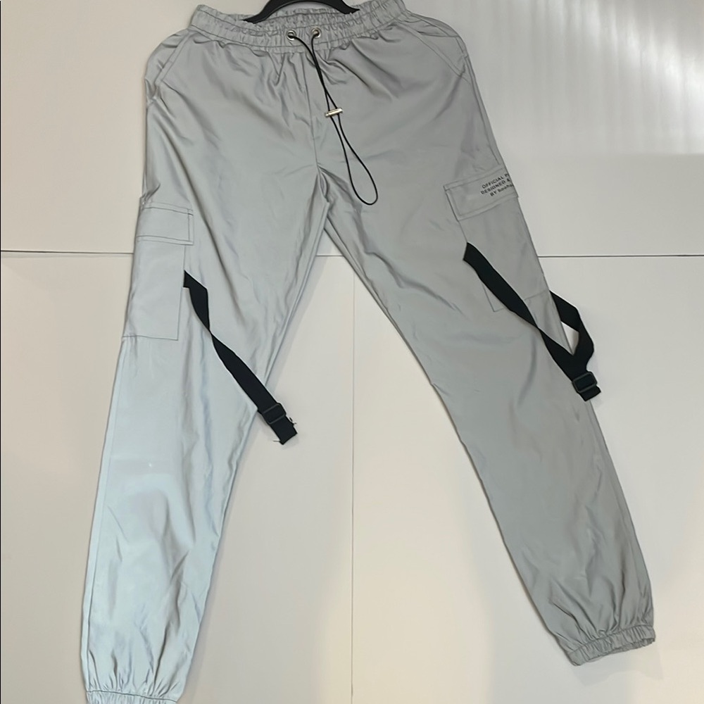 Boohoo Gray Cargo Pants with Elastic Waistband and Tapered Cuffs